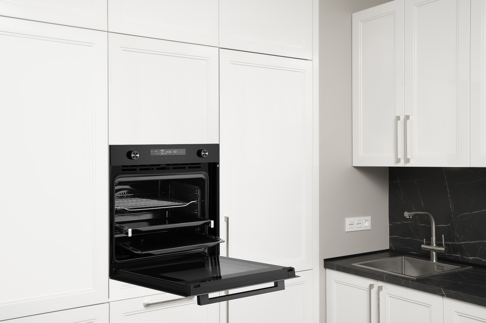 картинка Электрический духовой шкаф Weissgauff EOM 751 PDB Black Edition 