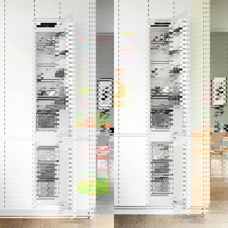 картинка Встраиваемый холодильник Bosch KIN96SFD0  картинка Встраиваемый холодильник Bosch KIN96SFD0