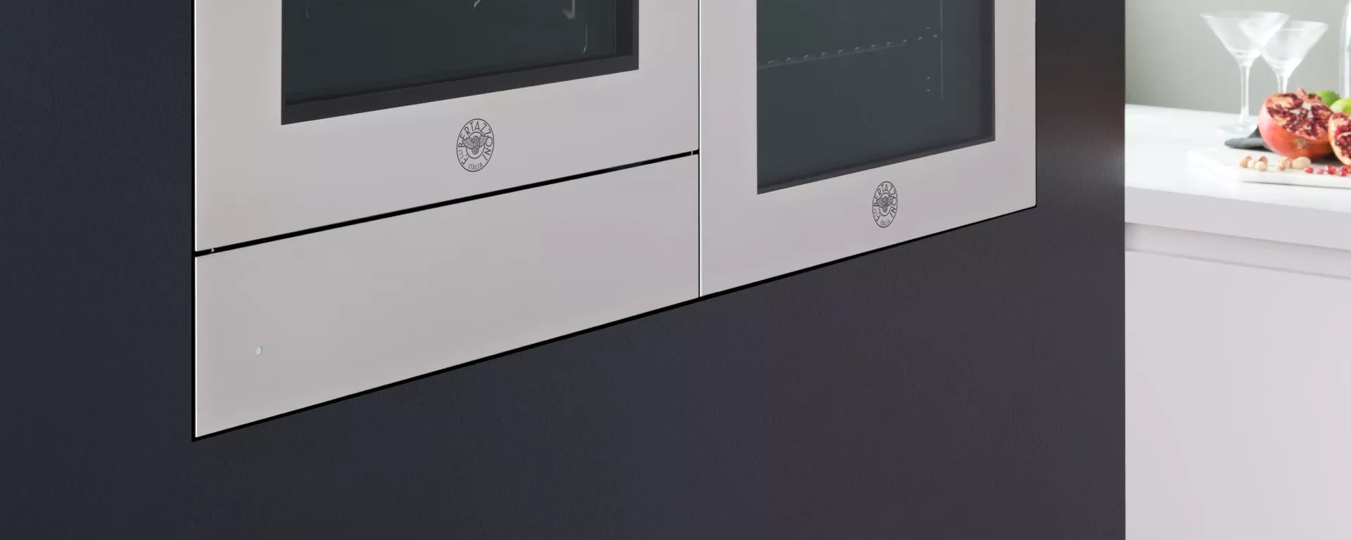 картинка Подогреватель посуды Bertazzoni WD60X нержавеющая сталь  картинка Подогреватель посуды Bertazzoni WD60X нержавеющая сталь