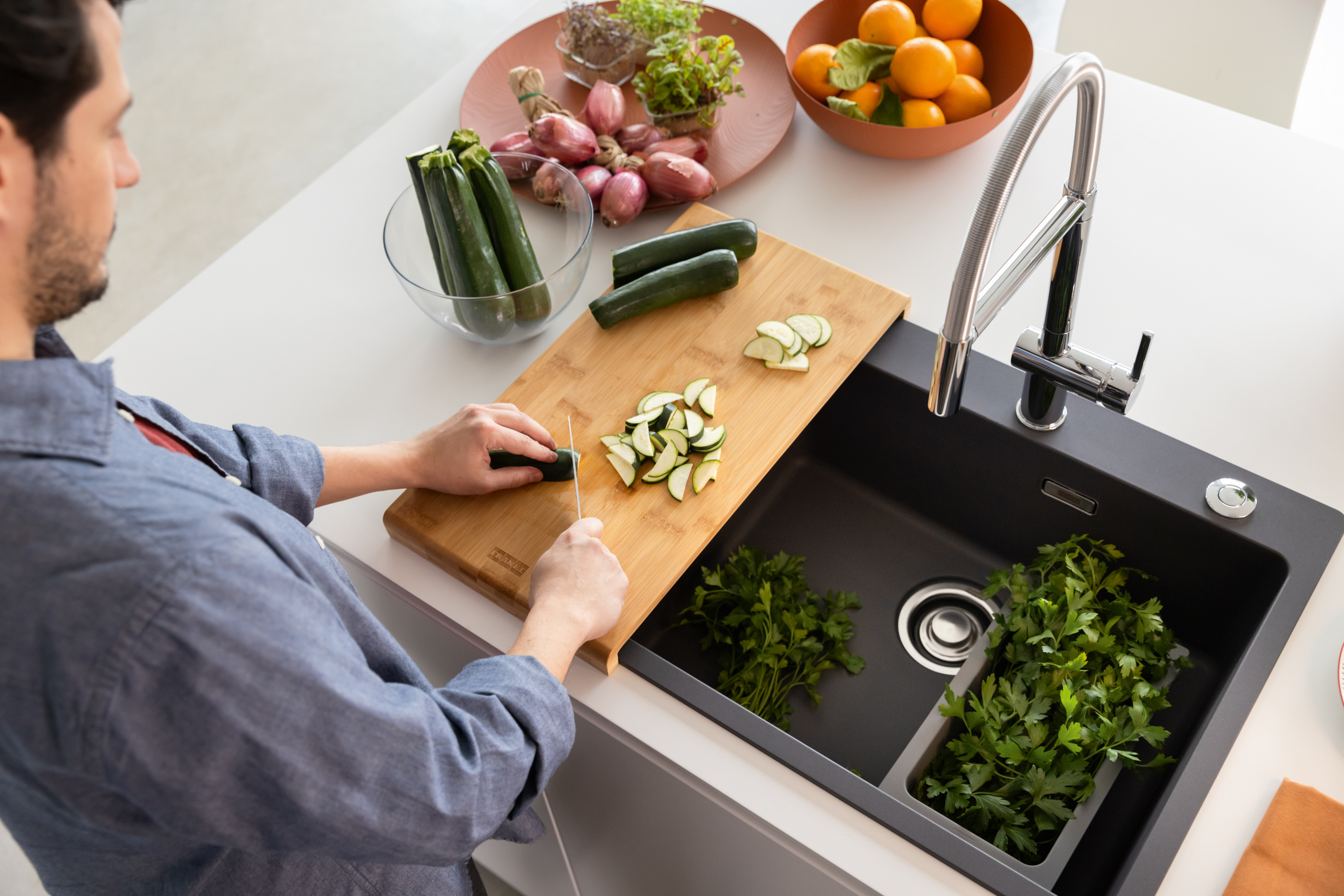 картинка Измельчитель пищевых отходов Franke SLIM 100 