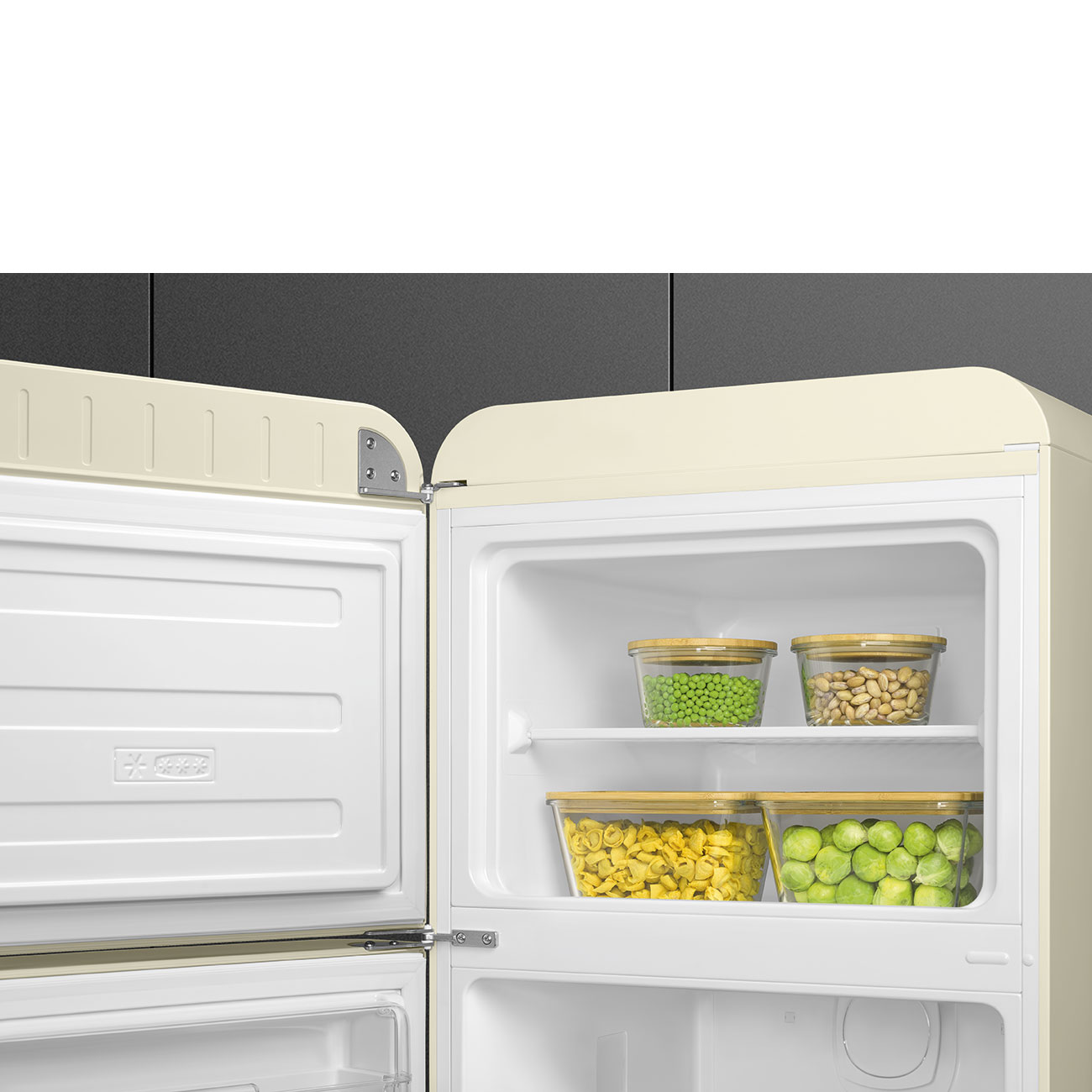 картинка Отдельностоящий холодильник Smeg FAB30LCR5 