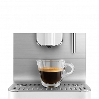 картинка Кофемашина Smeg BCC12WHMEU  картинка Кофемашина Smeg BCC12WHMEU