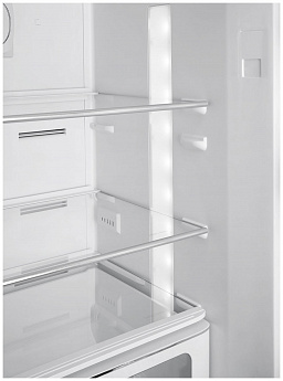 картинка Отдельностоящий холодильник Smeg FAB32RBL5 