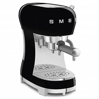 картинка Кофеварка Smeg ECF02BLEU  картинка Кофеварка Smeg ECF02BLEU