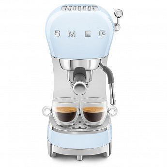 картинка Кофеварка Smeg ECF02PBEU пастельный голубой  картинка Кофеварка Smeg ECF02PBEU пастельный голубой